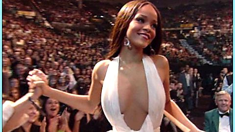 Pic: Rihanna  in The Billboard Music Awards