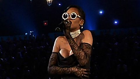 Pic: Rihanna  in The Victoria's Secret Fashion Show 2012 (2012)