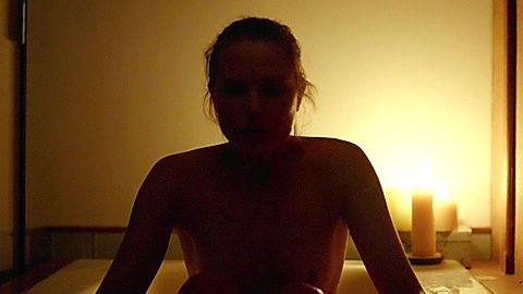Pic: Evan Rachel Wood in Into the Forest (2016)