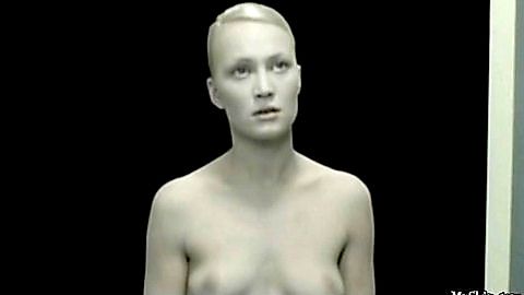 Pic: Anna Noack in 7 1/2 Frauen (2006)