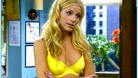 Pic: Molly Stanton in Twins (2005)