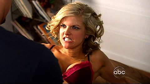Pic: Arden Myrin in Suburgatory (2011)