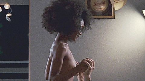 Pic: Yaya DaCosta in The Kids Are All Right (2010)