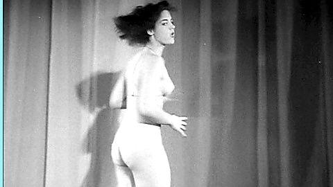 Pic: Illona  in Ding Dong Night at the Moulin Rouge (1951)