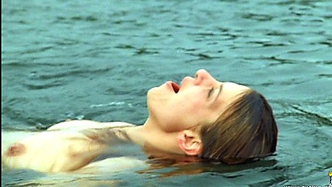 Pic: Jördis Triebel in Ein Guter Sommer (2011)