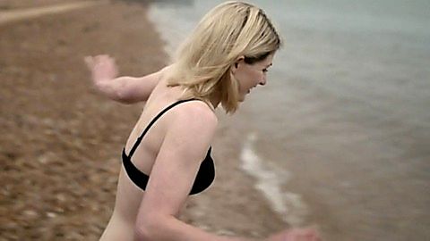 Pic: Jodie Whittaker in The Smoke