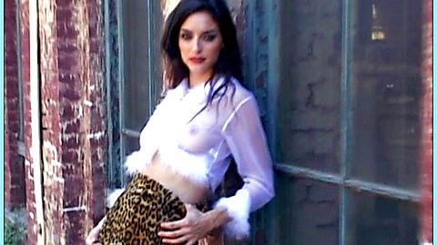 Pic: Rebecca Lord in I Am a Sex Addict (2005)