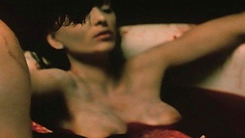 Pic: Elena Maddalo in The Cell (2000)