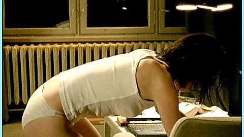 Pic: Anna Fin in Drawn in Blood (2006)