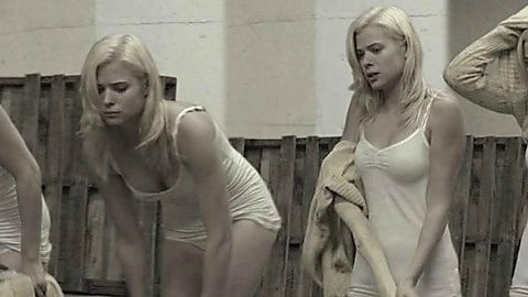 Pic: Peyton List in Shuttle (2008)
