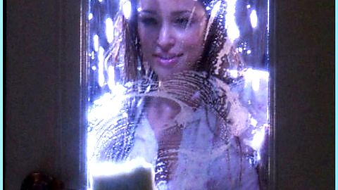 Pic: Autumn Reeser in The O.C. (2003)