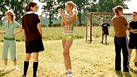 Pic: Katrin Wrobel in FC Venus - Elf Paare müsst ihr sein (2006)