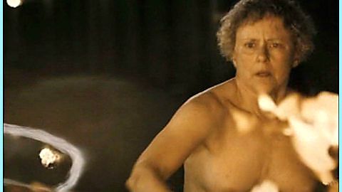 Pic: Mary Beth Hurt in The Dead Girl (2006)