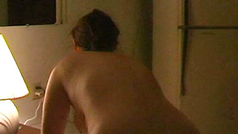 Pic: Cyndi Williams in Room (2005)