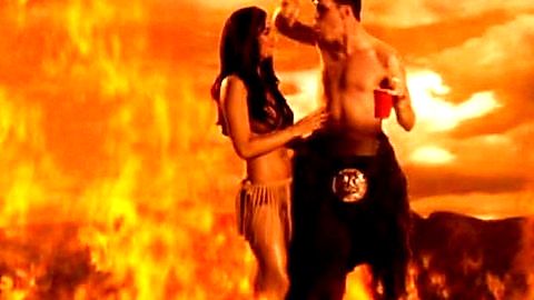 Pic: Iglesias Estefania in National Lampoon's TV: The Movie (2006)