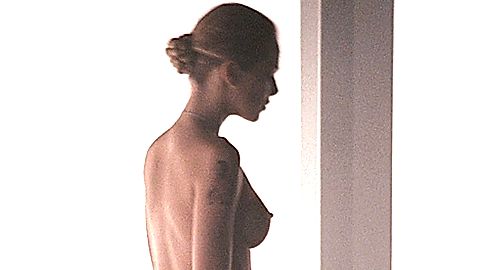 Pic: Cécile Breccia in Starship Troopers 3 (2008)