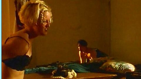 Pic: Erin Smith in Sergio Lapel's Drawing Blood (1999)