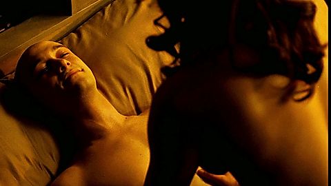Pic: Jessica Parker Kennedy in 50/50 (2011)