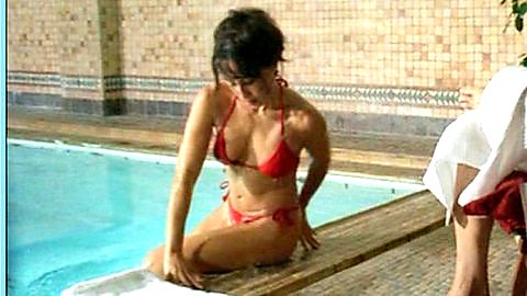 Pic: Suzette Vargas in Crooked (2006)