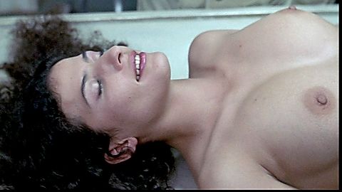 Pic: Laila Saab in Asesino en serio (2002)