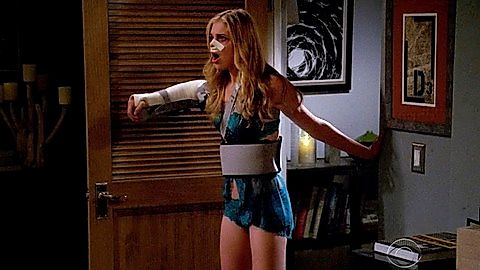 Pic: Kate Miner in Two and a Half Men (2003)