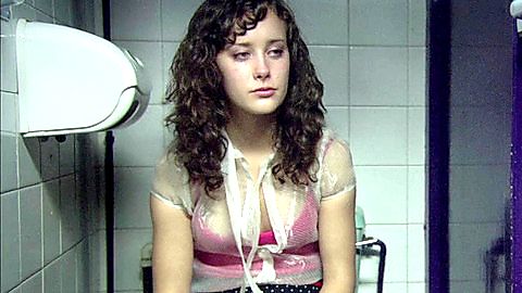 Pic: April Pearson in Skins (2007)