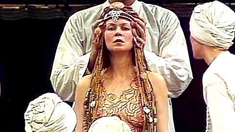 Pic: Elisabeth Schwarz in Ein Mittsommernachtstraum (Stageplay) (1980)