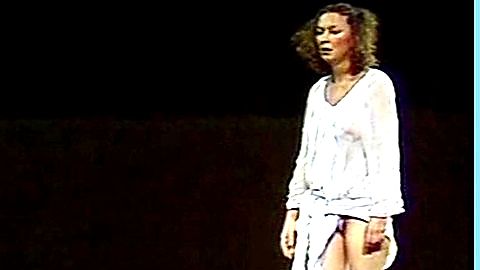 Pic: Elisabeth Schwarz in Ein Mittsommernachtstraum (Stageplay) (1980)