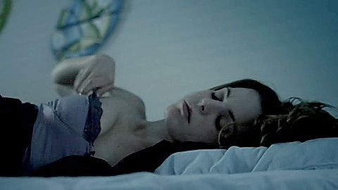 Pic: Erin Cardillo in The Truth (2010)