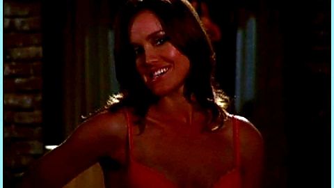 Pic: Erinn Hayes in Kitchen Confidential (2005)