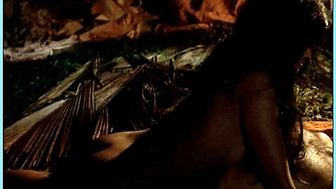 Pic: Emmanuelle Arsan in Laure (1976)