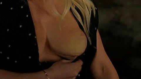 Pic: Hilary Duff in Younger (2015)