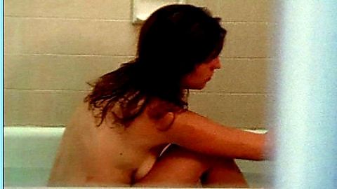 Pic: Amanda Baumann in Dawn of the Living Dead (2004)