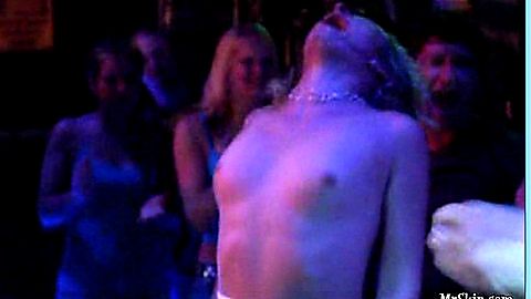Pic: Darina Dujmic in Falling (2006)