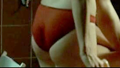 Pic: Belén López in La distancia (2006)