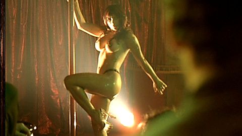 Pic: Dayana Chang in La distancia (2006)