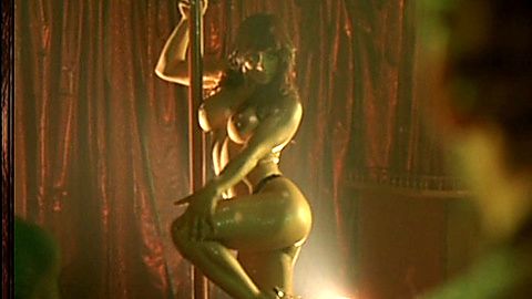 Pic: Dayana Chang in La distancia (2006)