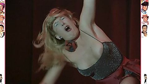 Pic: Paloma Hurtado in Padre no hay mas que dos (1982)