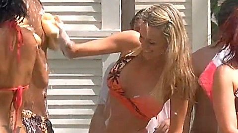 Pic: Nathalie Walker in College (2008)