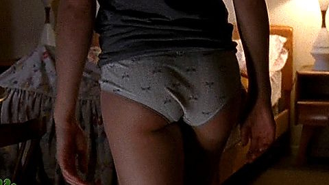 Pic: Yvonne Strahovski in Chuck (2007)