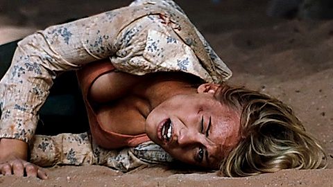 Pic: Yvonne Strahovski in The Canyon (2009)