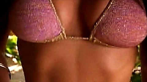 Pic: Kim Kardashian in Keeping Up with the Kardashians (2007)