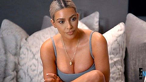 Pic: Kim Kardashian in Keeping Up with the Kardashians (2007)