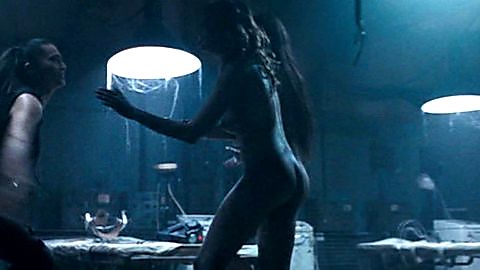 Pic: Oksana Borbat in Return to House on Haunted Hill (2007)