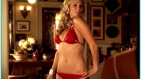 Pic: Laura Vandervoort in Smallville (2001)