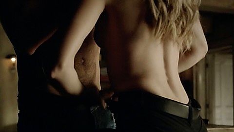 Pic: Laura Vandervoort in Bitten (2014)