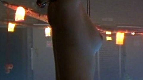 Pic: Yasmin Kerr in 40