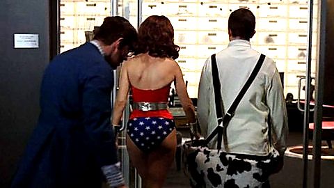 Pic: Emily Deschanel in Bones (2005)