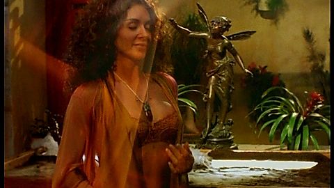 Pic: Giannina Facio in The Hunger (1997)