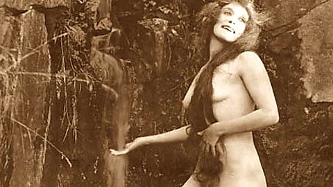 Pic: Annette Kellerman in A Daughter of the Gods (1916)